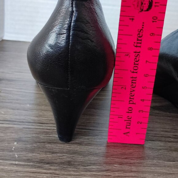 Nine West Comfort Wedge Pumps Size 7 Black Leather Minimalist Dress Shoes - Picture 6 of 12
